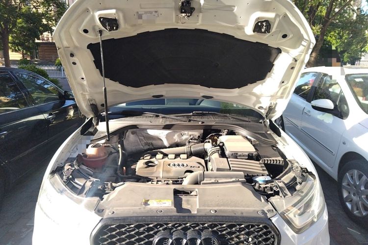 Used Audi Q3 2013 35 TFSI quattro Technology Edition Engine Bay