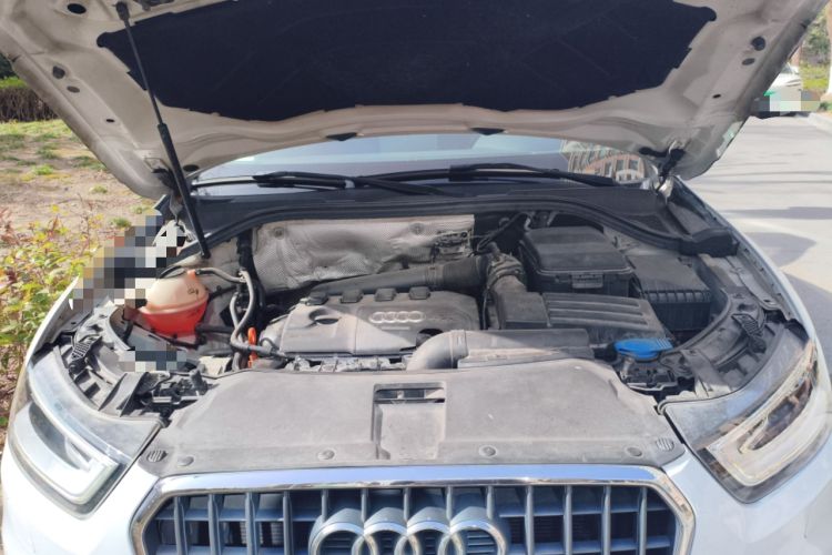 Used Audi Q3 2013 35 TFSI Comfort Model Engine Bay