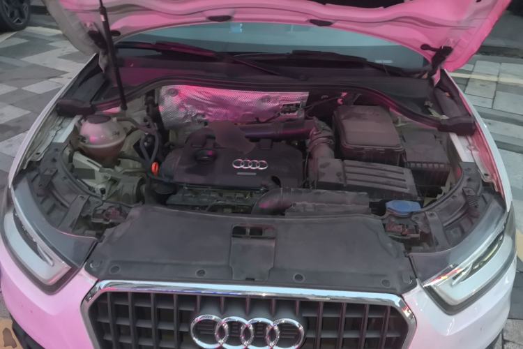 Used Audi Q3 2013 35 TFSI Comfort Model Engine Bay