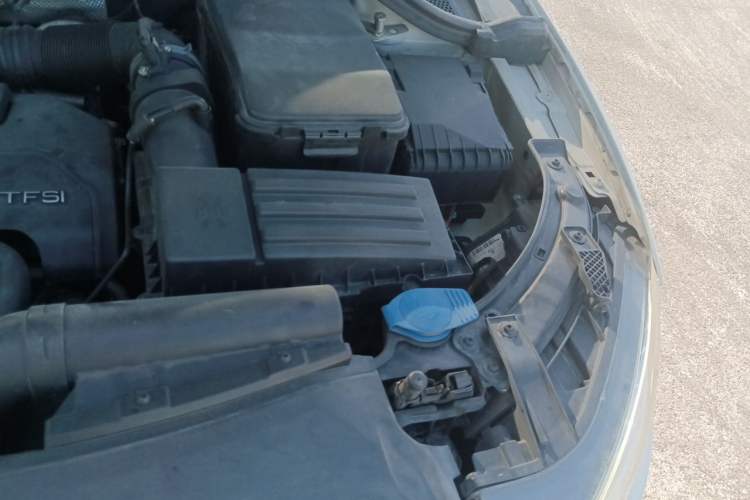 Used Audi Q3 2013 35 TFSI quattro Technology Edition Engine Bay Left
