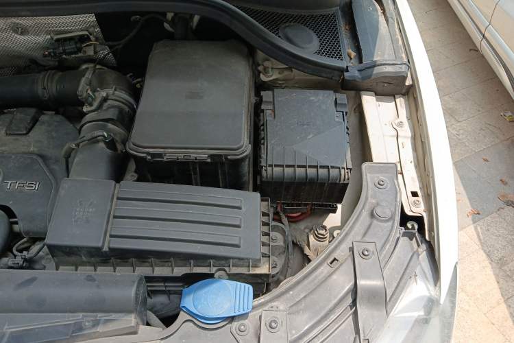 Used Audi Q3 2013 35 TFSI Ambition Edition Engine Bay Left