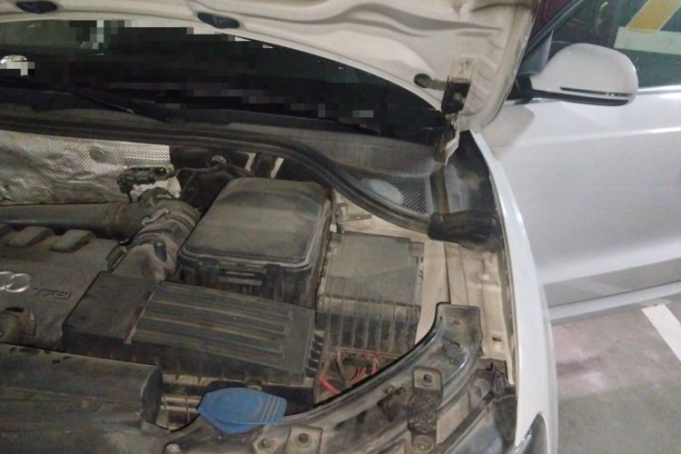 Used Audi Q3 2013 35 TFSI quattro Technology Edition Engine Bay Left