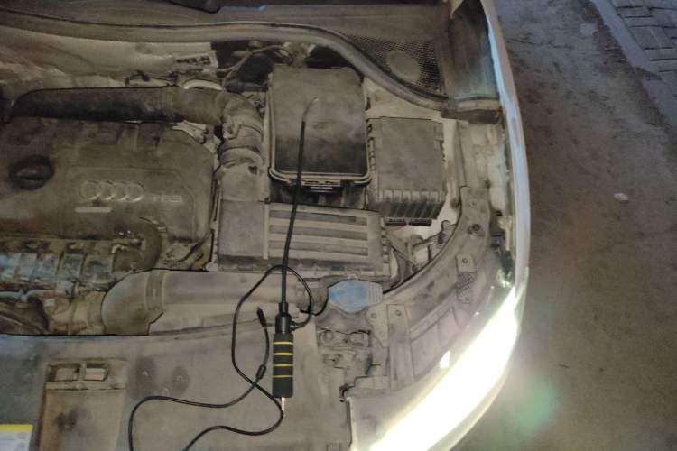 Used Audi Q3 2013 35 TFSI quattro Technology Edition Engine Bay Left
