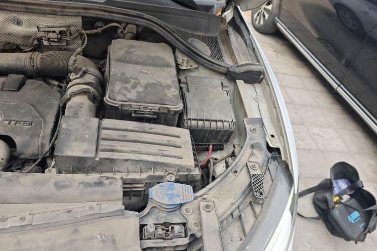 Used Audi Q3 2013 35 TFSI Ambition Edition Engine Bay Left