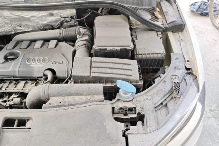Used Audi Q3 2013 35 TFSI Ambition Edition Engine Bay Left