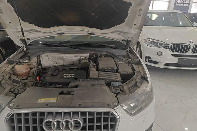 Used Audi Q3 2013 35 TFSI Ambition Edition Engine Bay Left