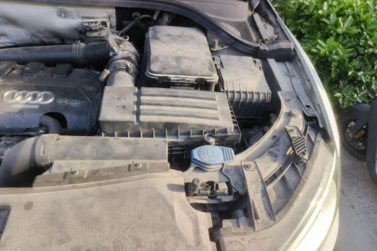 Used Audi Q3 2013 35 TFSI Ambition Edition Engine Bay Left
