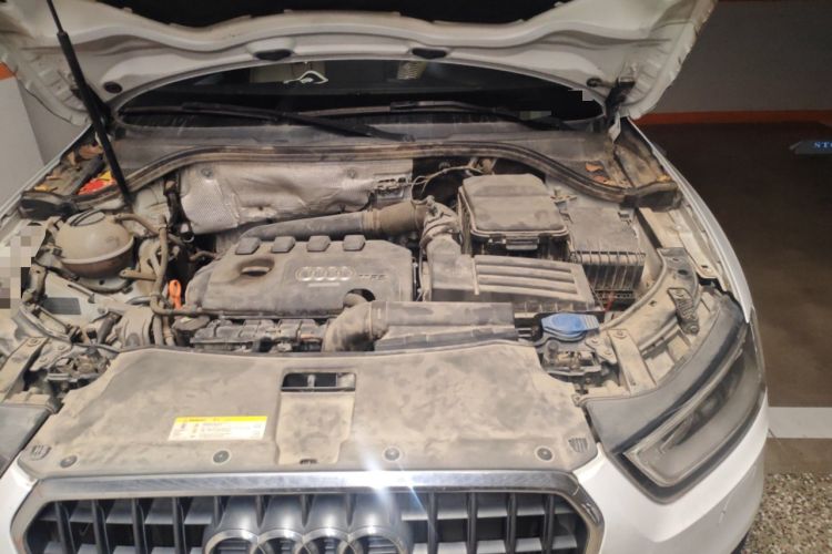 Used Audi Q3 2013 35 TFSI quattro Comfort Model Engine Bay Left
