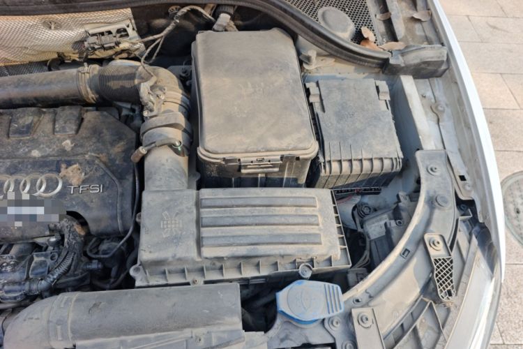 Used Audi Q3 2013 35 TFSI quattro Comfort Model Engine Bay Left