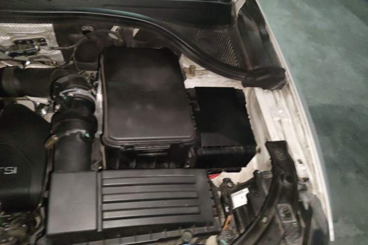Used Audi Q3 2013 40 TFSI quattro Luxury Model Engine Bay Left