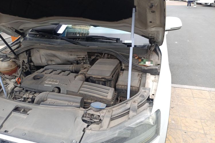 Used Audi Q3 2013 35 TFSI Ambition Edition Engine Bay Left