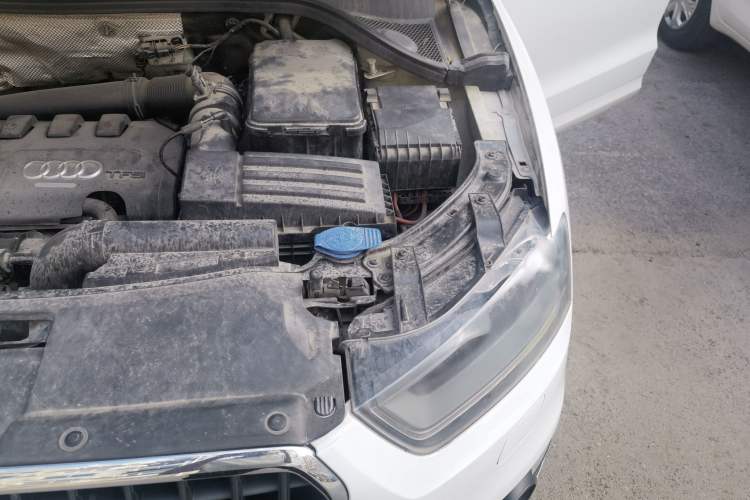 Used Audi Q3 2013 35 TFSI Ambition Edition Engine Bay Left