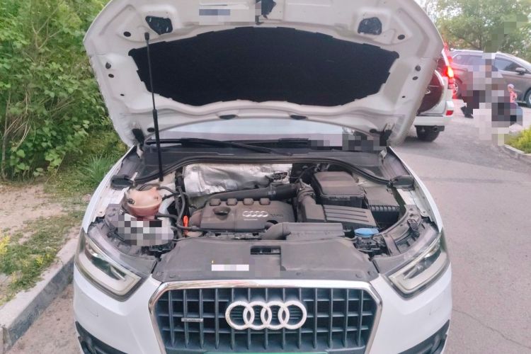 Used Audi Q3 2013 35 TFSI quattro Technology Edition Engine Bay