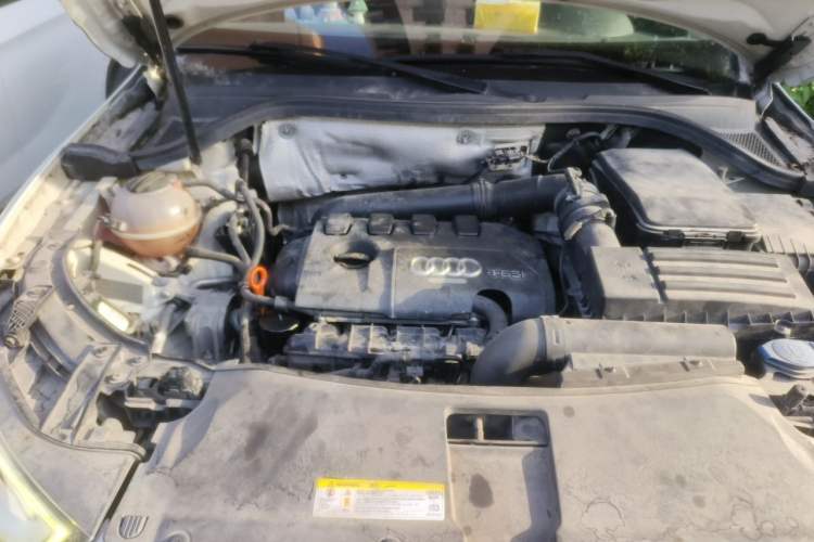 Used Audi Q3 2013 35 TFSI Ambition Edition Engine Bay