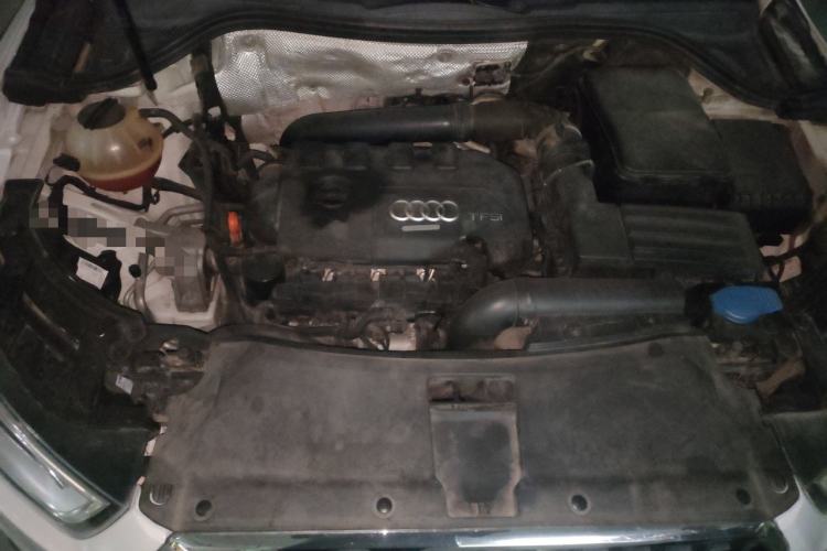 Used Audi Q3 2013 35 TFSI Comfort Model Engine Bay