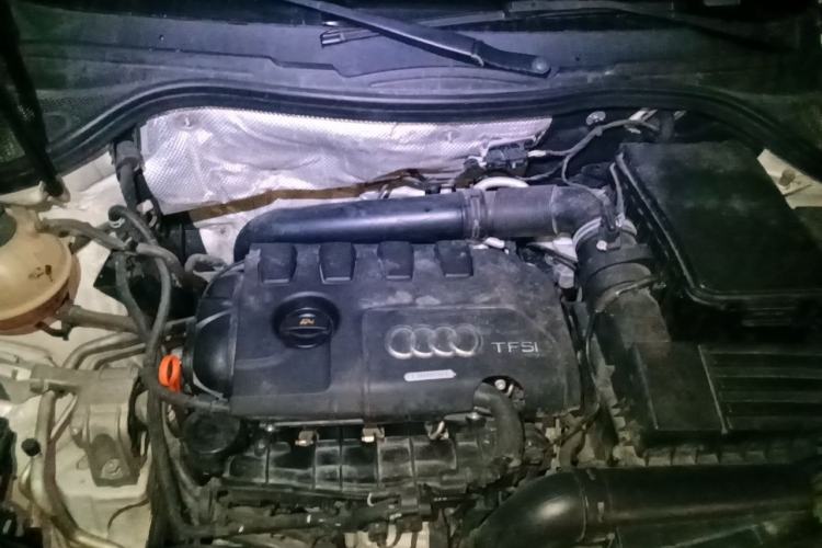 Used Audi Q3 2013 35 TFSI Comfort Model Engine Bay