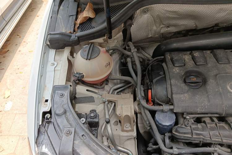 Used Audi Q3 2013 35 TFSI Ambition Edition Engine Bay Right