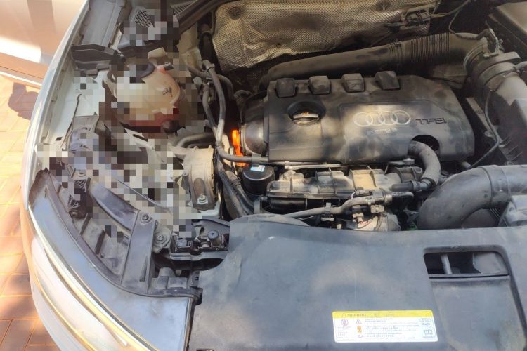 Used Audi Q3 2013 35 TFSI quattro Technology Edition Engine Bay Right