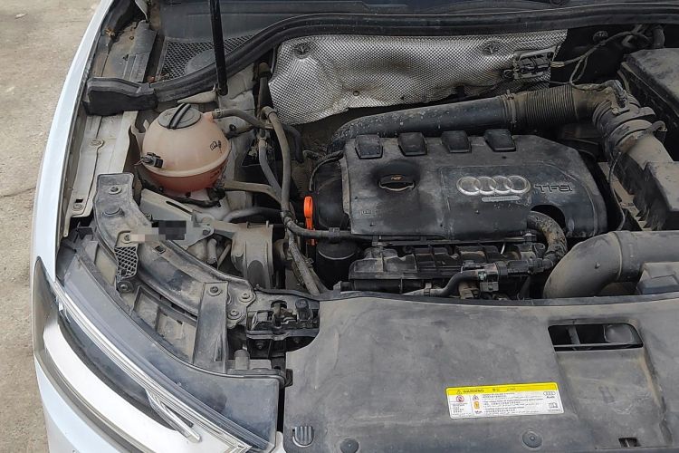 Used Audi Q3 2013 35 TFSI quattro Technology Edition Engine Bay Right