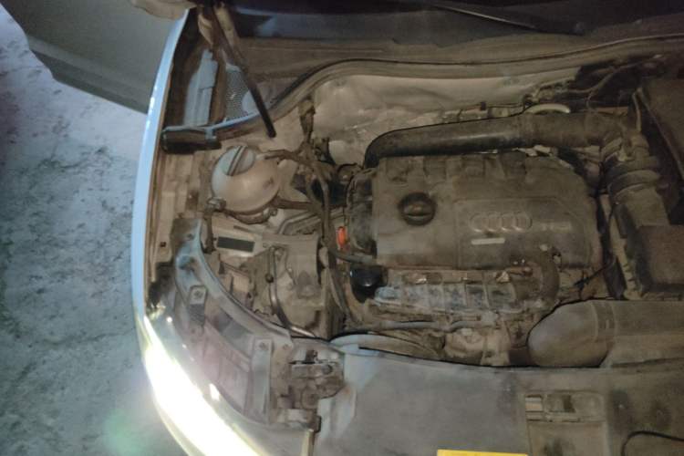 Used Audi Q3 2013 35 TFSI quattro Technology Edition Engine Bay Right