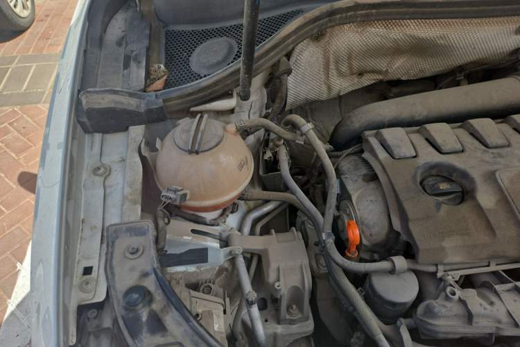 Used Audi Q3 2013 35 TFSI quattro Comfort Model Engine Bay Right