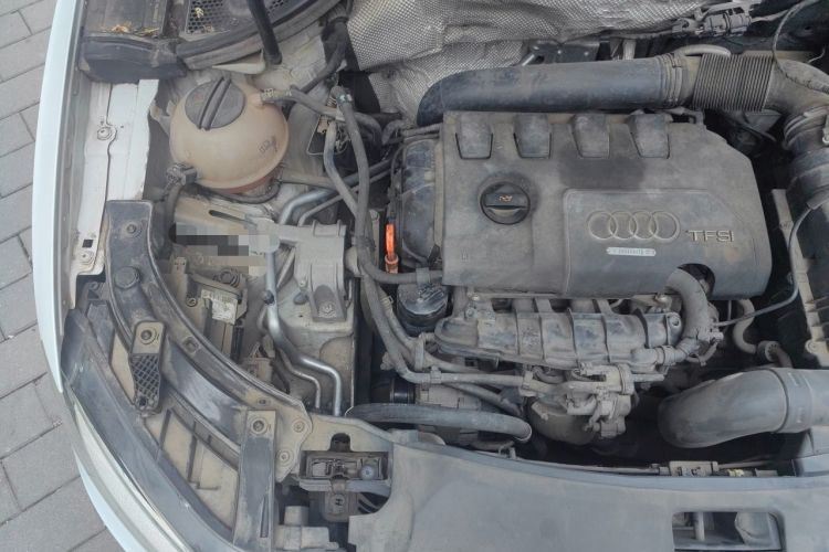 Used Audi Q3 2013 35 TFSI quattro Technology Edition Engine Bay Right