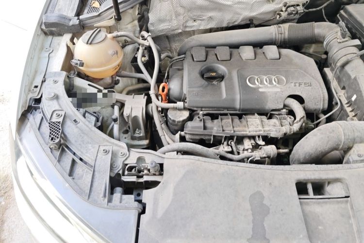 Used Audi Q3 2013 35 TFSI Ambition Edition Engine Bay Right