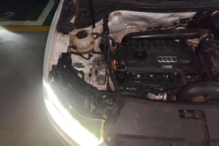 Used Audi Q3 2013 35 TFSI quattro Technology Edition Engine Bay Right