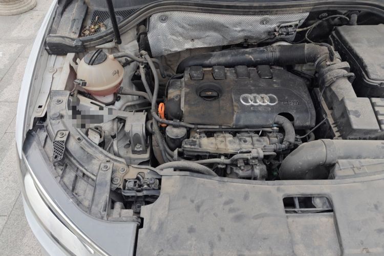 Used Audi Q3 2013 35 TFSI quattro Technology Edition Engine Bay Right