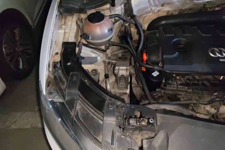 Used Audi Q3 2013 35 TFSI Ambition Edition Engine Bay Right