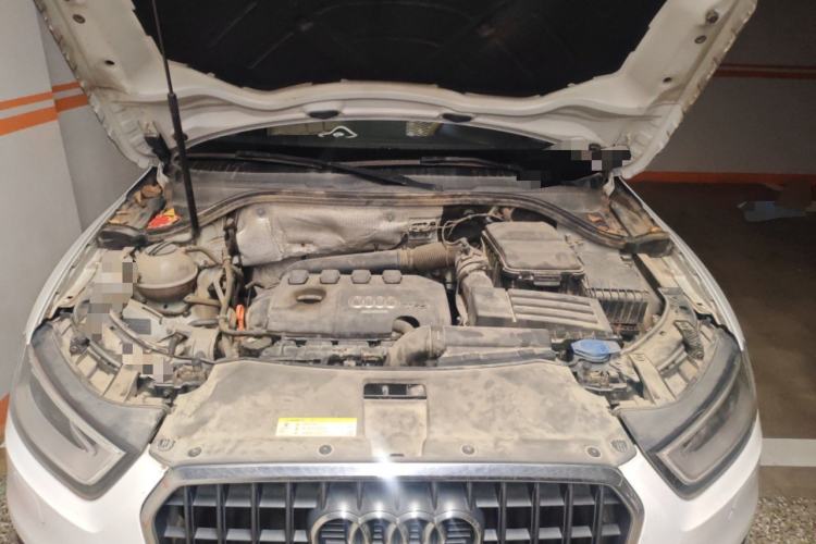 Used Audi Q3 2013 35 TFSI quattro Comfort Model Engine Bay