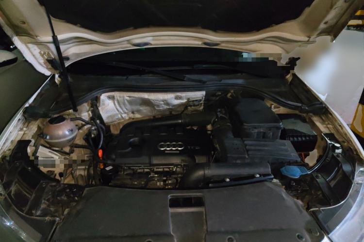 Used Audi Q3 2013 35 TFSI Ambition Edition Engine Bay
