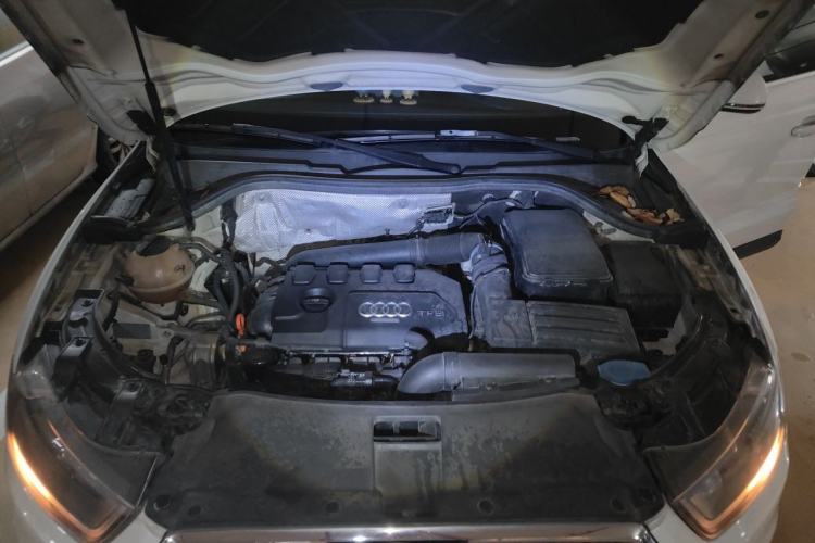 Used Audi Q3 2013 35 TFSI Ambition Edition Engine Bay