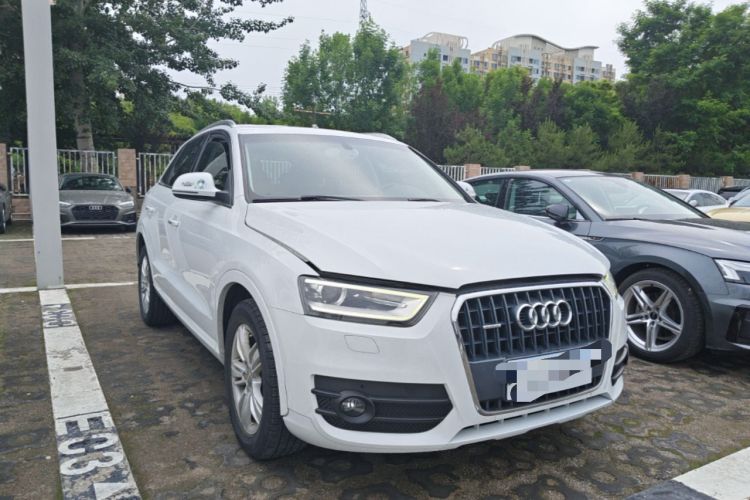 Used Audi Q3 2013 35 TFSI quattro Technology Edition Front Right 45 Deg