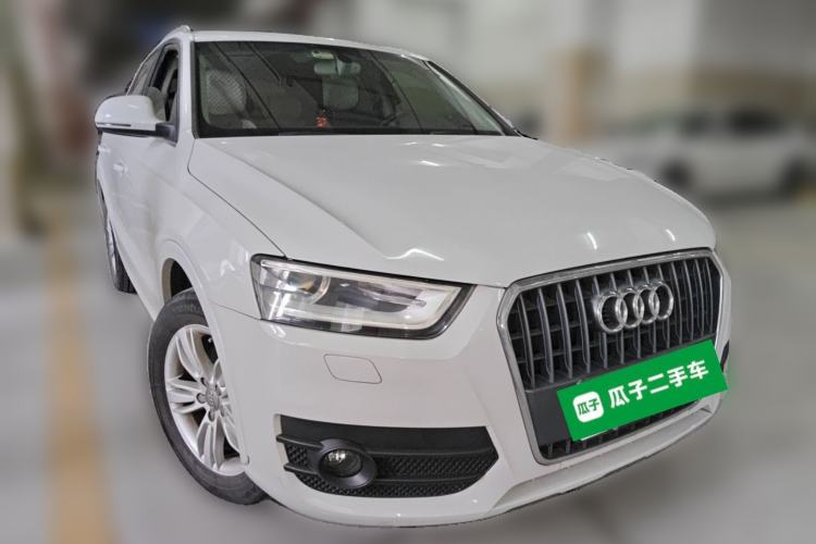 Used Audi Q3 2013 35 TFSI Comfort Model Front Right 45 Deg