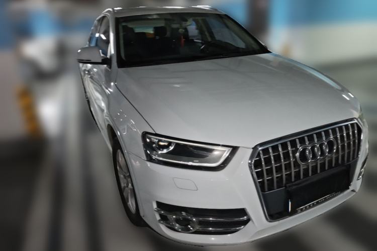 Used Audi Q3 2013 35 TFSI Comfort Model Front Right 45 Deg
