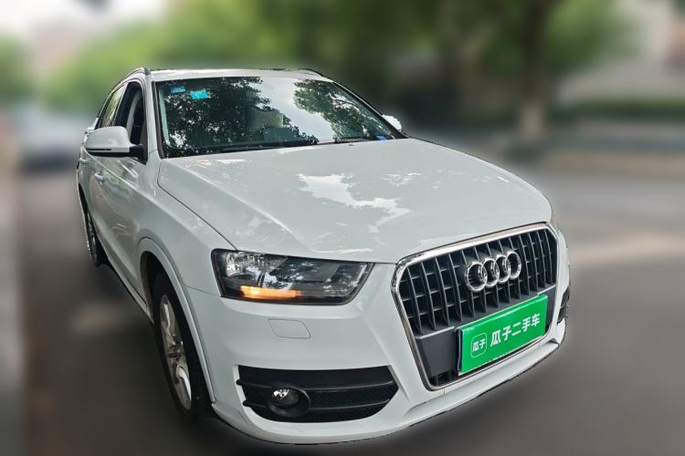 Used Audi Q3 2013 35 TFSI Ambition Edition Front Right 45 Deg