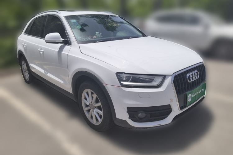 Used Audi Q3 2013 35 TFSI Ambition Edition Front Right 45 Deg