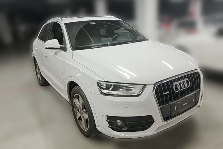 Used Audi Q3 2013 40 TFSI quattro Luxury Model Front Right 45 Deg