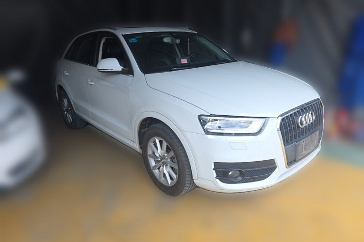 Used Audi Q3 2013 35 TFSI Ambition Edition Front Right 45 Deg