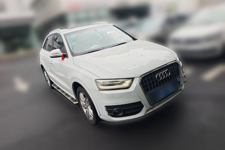 Used Audi Q3 2013 35 TFSI Comfort Model Front Right 45 Deg