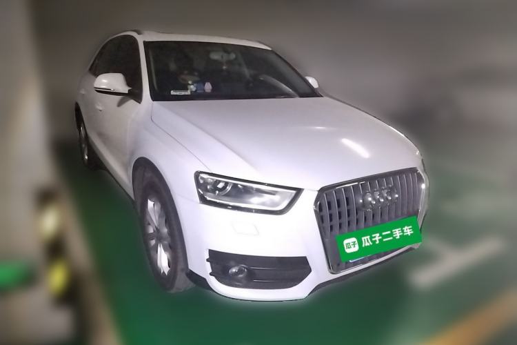 Used Audi Q3 2013 35 TFSI Comfort Model Front Right 45 Deg