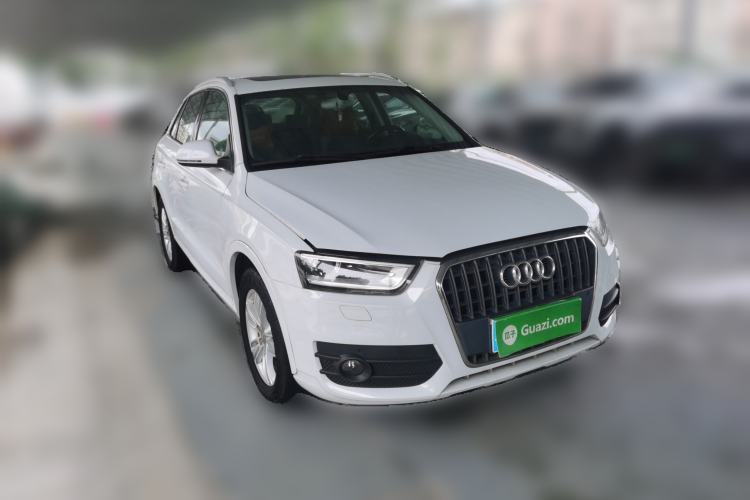 Used Audi Q3 2013 35 TFSI Comfort Model Front Right 45 Deg