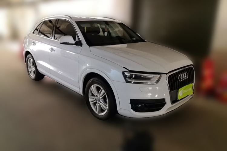 Used Audi Q3 2013 35 TFSI Comfort Model Front Right 45 Deg