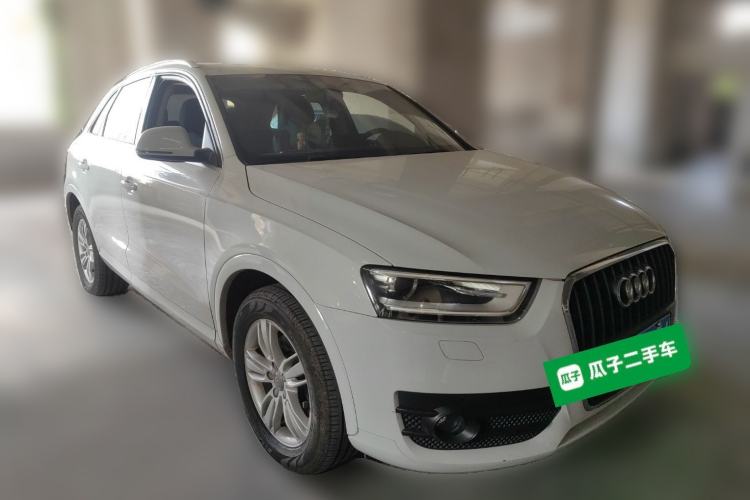 Used Audi Q3 2013 35 TFSI Comfort Model Front Right 45 Deg