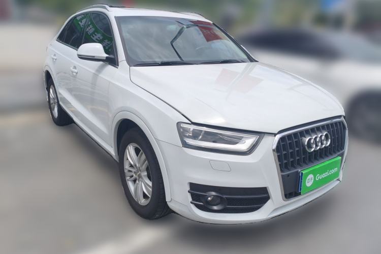 Used Audi Q3 2013 35 TFSI Comfort Model Front Right 45 Deg