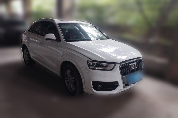 Used Audi Q3 2013 35 TFSI quattro Comfort Model Front Right 45 Deg