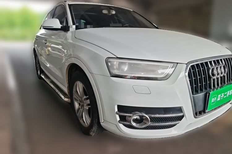 Used Audi Q3 2013 35 TFSI Comfort Model Front Right 45 Deg