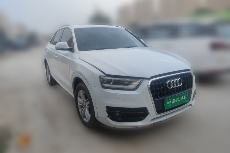 Used Audi Q3 2013 35 TFSI Comfort Model Front Right 45 Deg