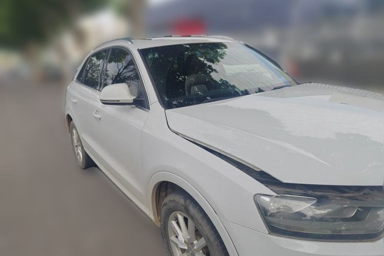 Used Audi Q3 2013 35 TFSI Ambition Edition Front Right 45 Deg